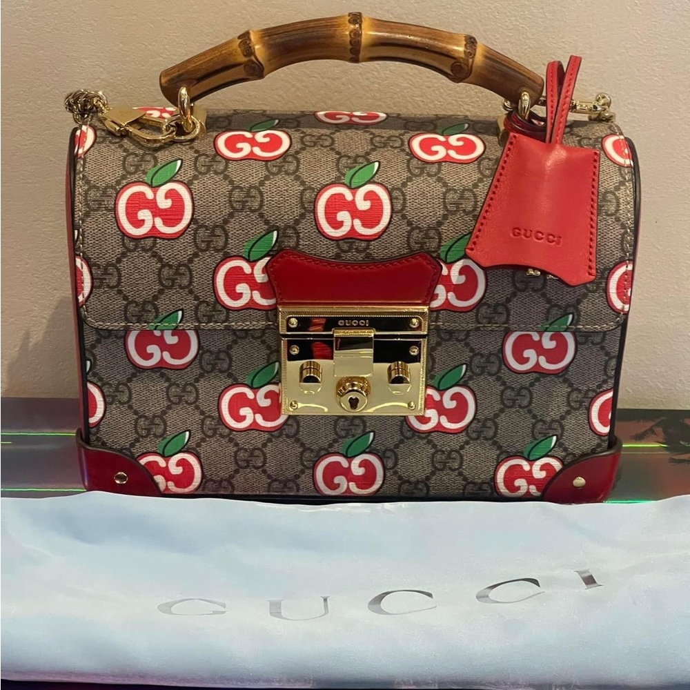‼️SOLD‼️Gucci GG apple Bamboo limited edition